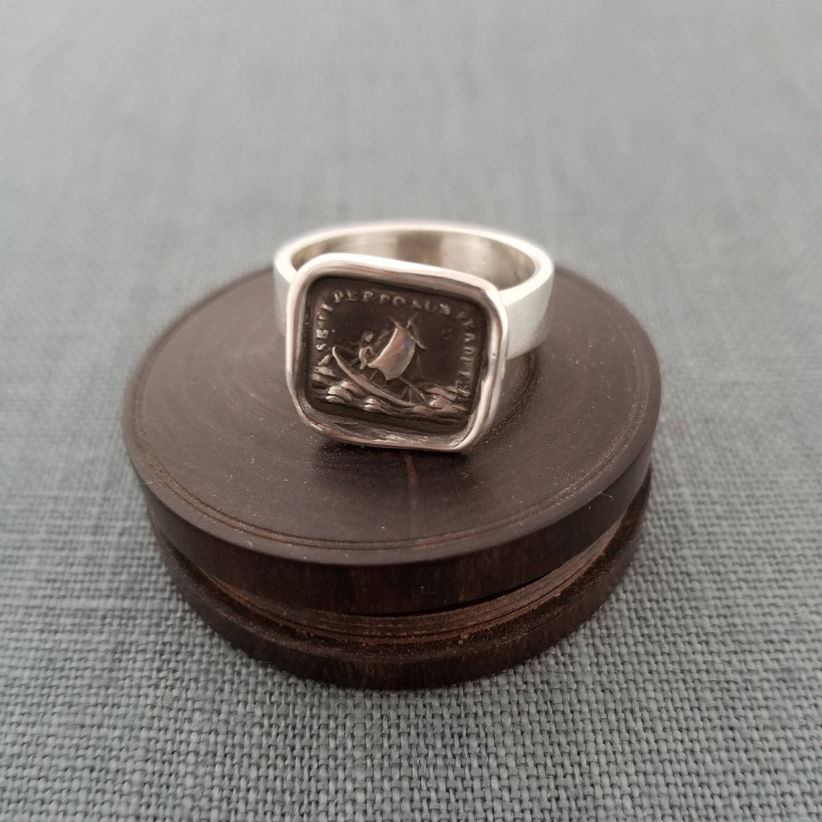 Secret - Bees and Beehive Wax Seal Wax Seal Ring 118 - Plum and Posey
